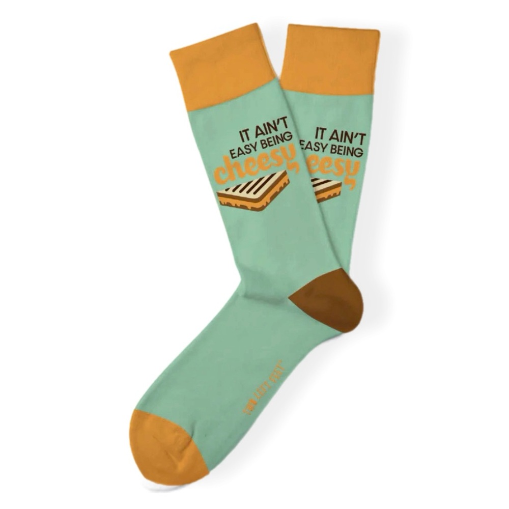 New ‘It Ain’t Easy Being Cheesy’ Adult Crew Socks Women’s 5.5-9.5 Men’s 5-8